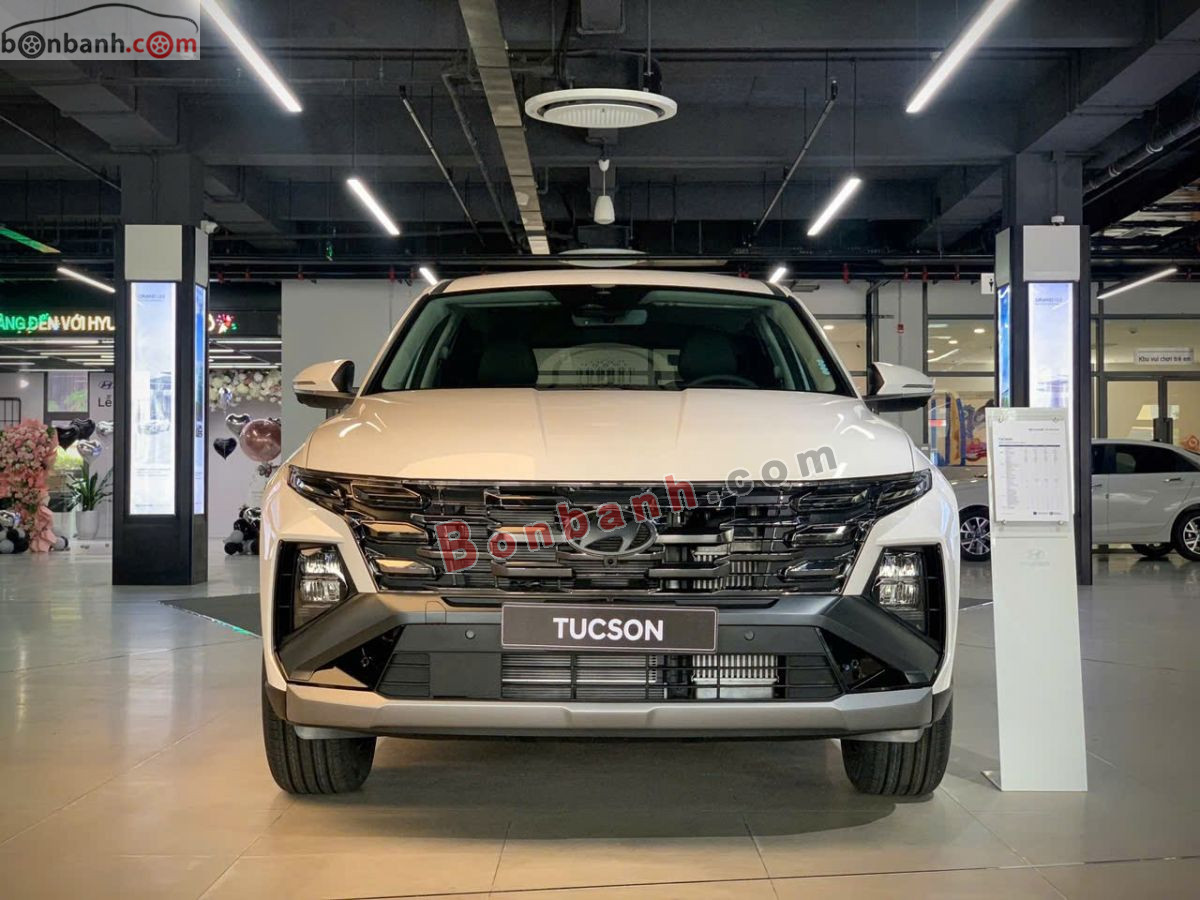 Bán ô tô Hyundai Tucson 2.0 AT Đặc biệt - 2025 - xe mới
