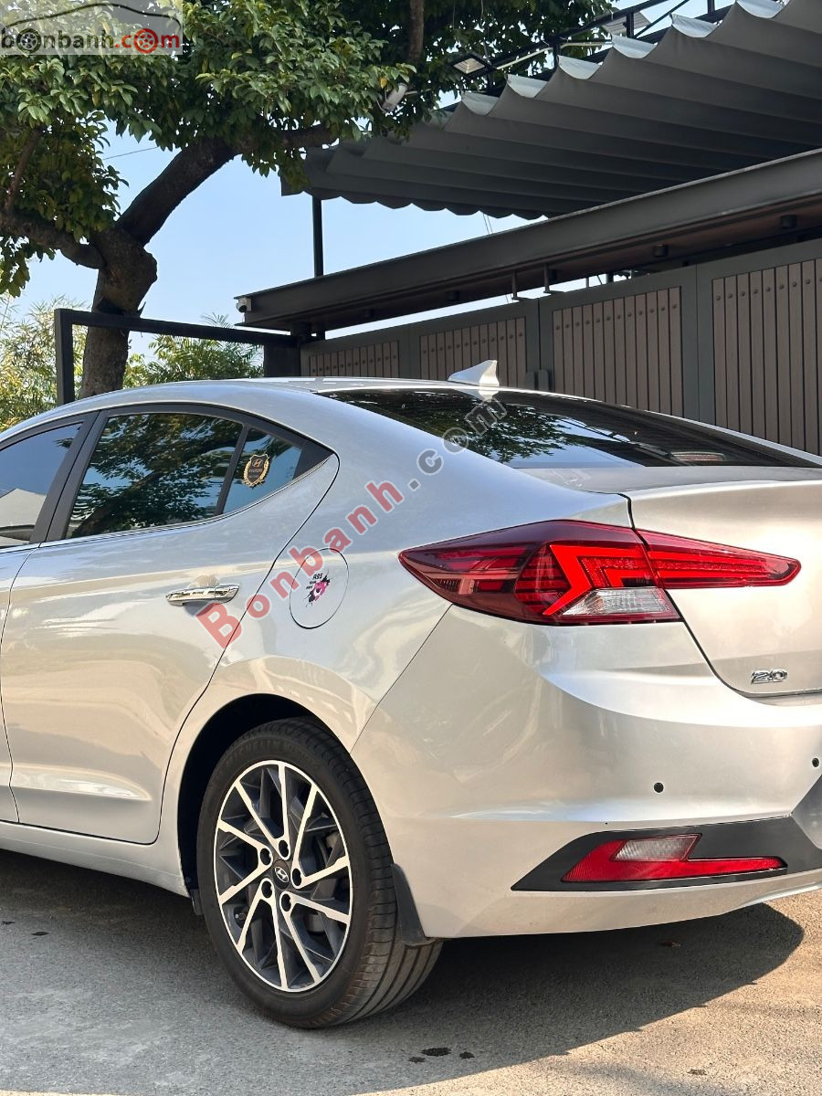 Bán ô tô Hyundai Elantra 2.0 AT - 2019 - xe cũ