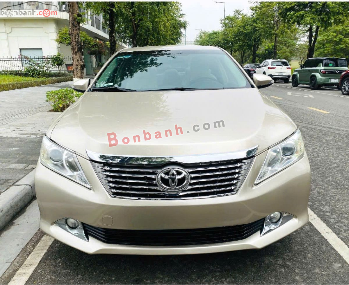 Bán ô tô Toyota Camry 2.0E - 2014 - xe cũ