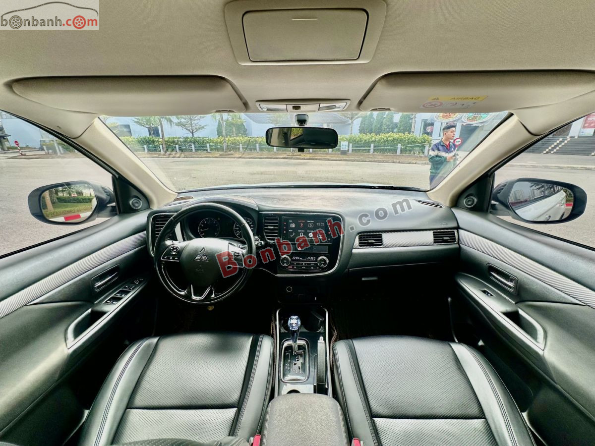 Bán ô tô Mitsubishi Outlander 2.0 CVT - 2019 - xe cũ
