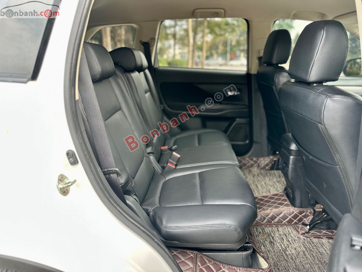 Bán ô tô Mitsubishi Outlander 2.0 CVT - 2019 - xe cũ