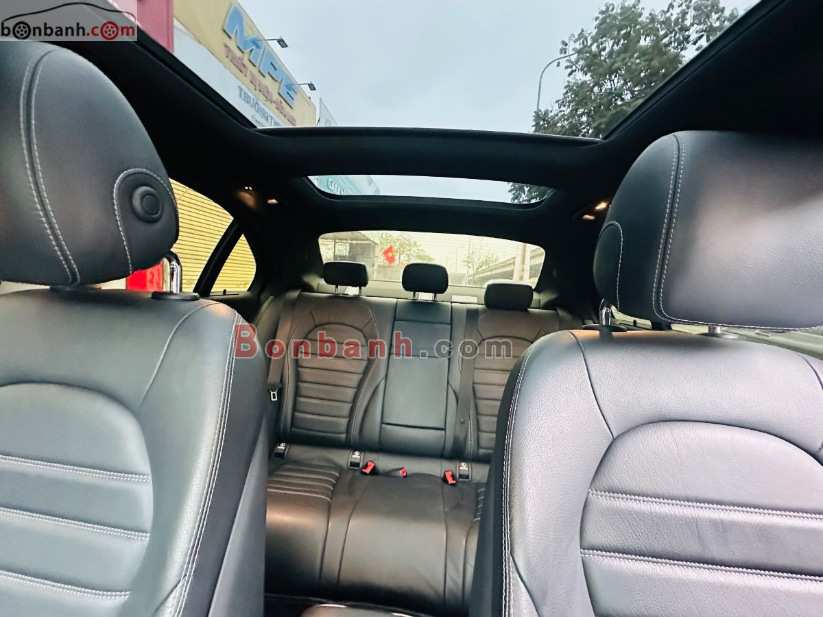 Bán ô tô Mercedes Benz C class C300 AMG - 2021 - xe cũ