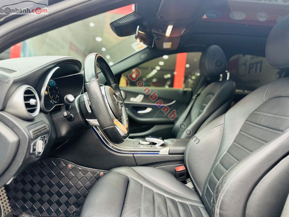 Bán ô tô Mercedes Benz C class C300 AMG - 2021 - xe cũ