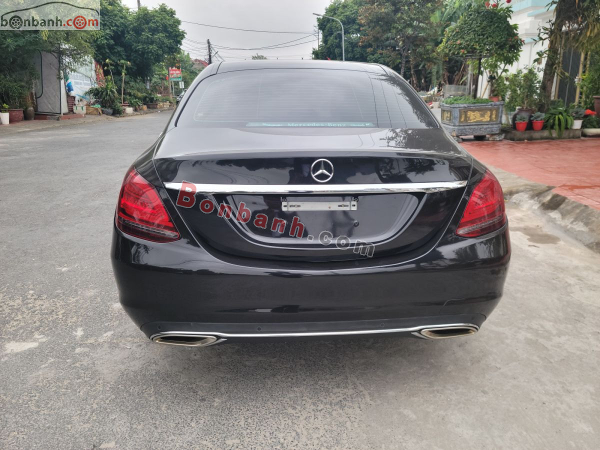 Bán ô tô Mercedes Benz C class C180 - 2020 - xe cũ