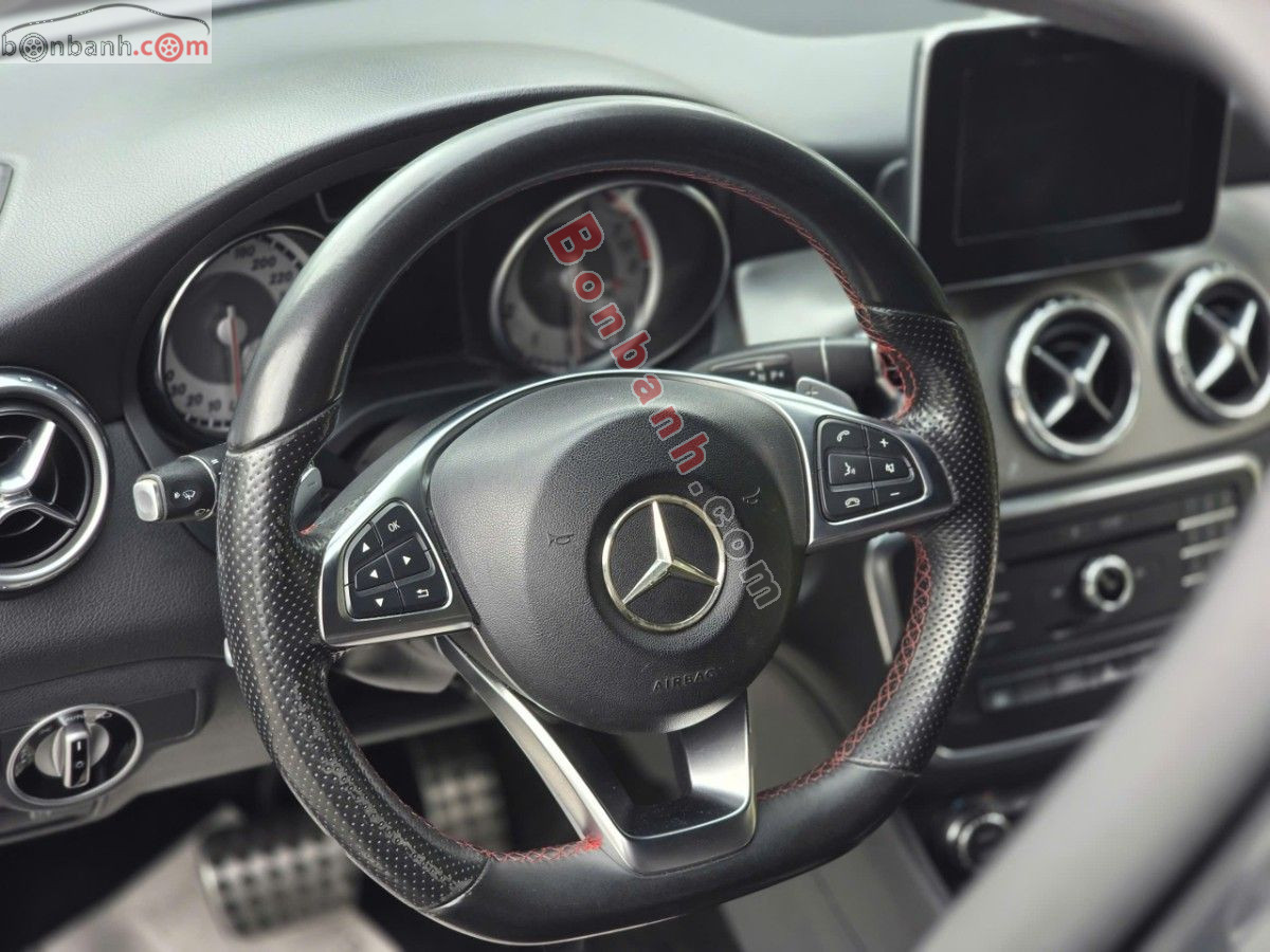 Bán ô tô Mercedes Benz GLA class GLA 250 4Matic - 2015 - xe cũ