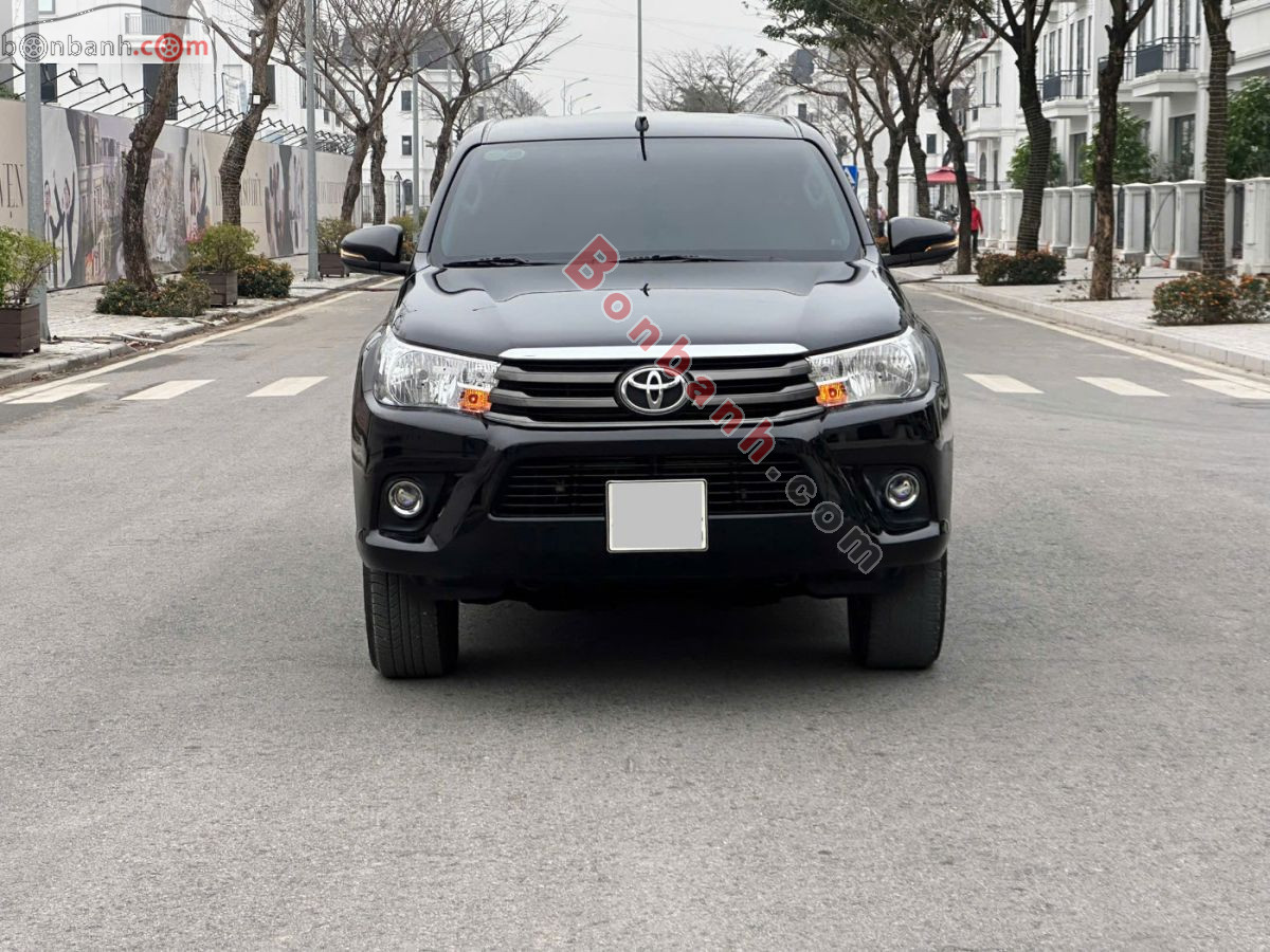 Bán ô tô Toyota Hilux 2.4E 4x2 MT - 2020 - xe cũ