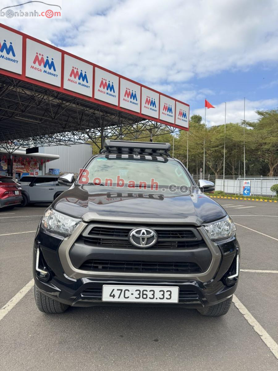 Bán ô tô Toyota Hilux 2.4L 4x2 AT - 2021 - xe cũ