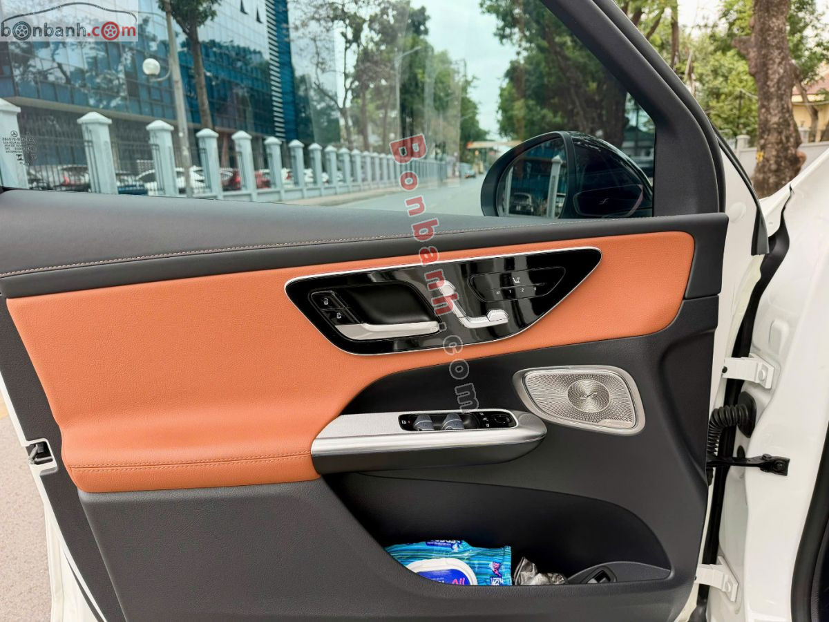 Bán ô tô Mercedes Benz GLC 300 4Matic - 2023 - xe cũ