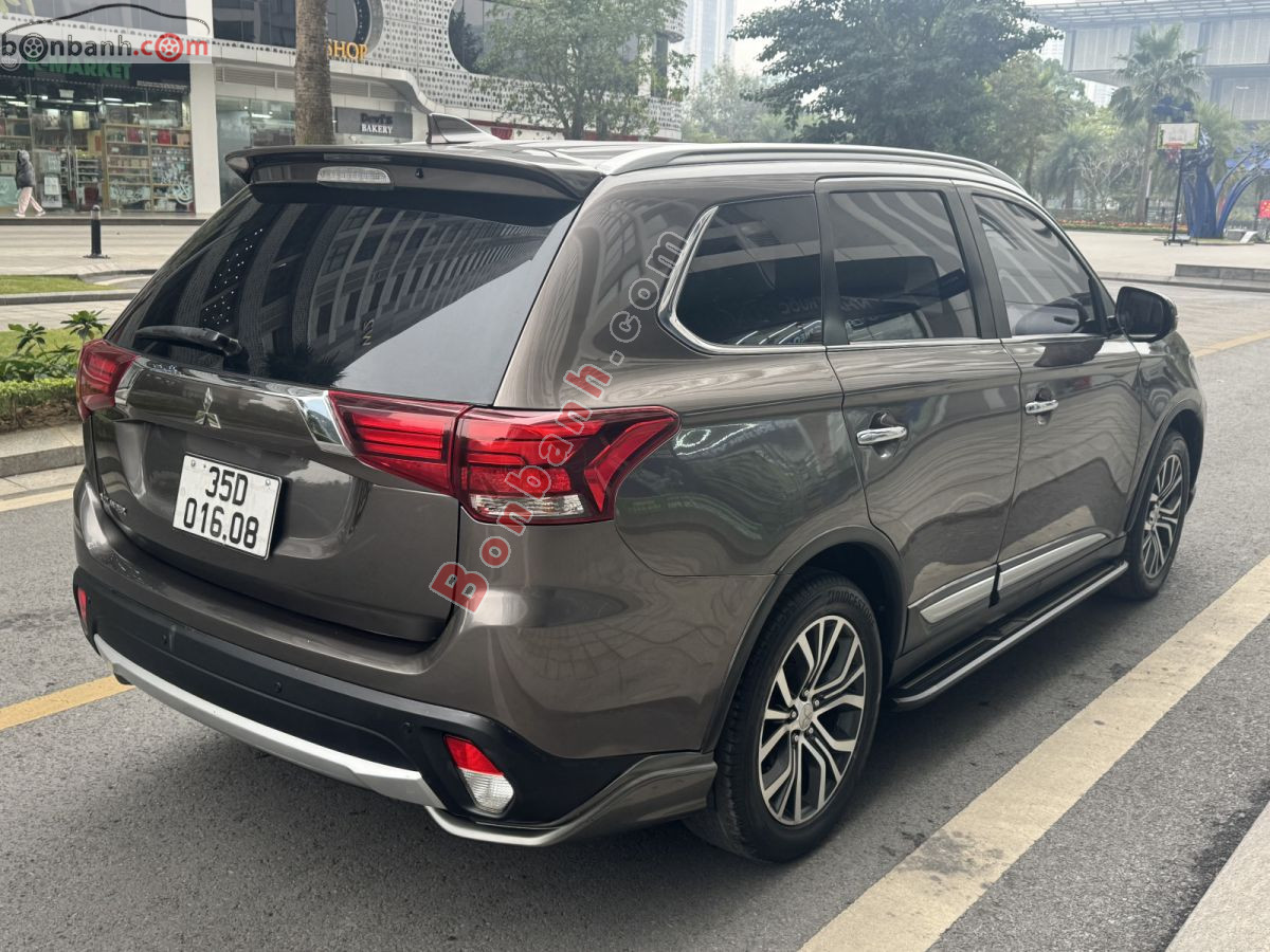 Bán ô tô Mitsubishi Outlander 2.0 CVT Premium - 2018 - xe cũ