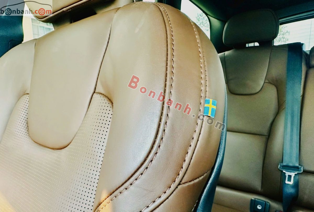 Bán ô tô Volvo XC60 Ultra B6 AWD - 2025 - xe cũ