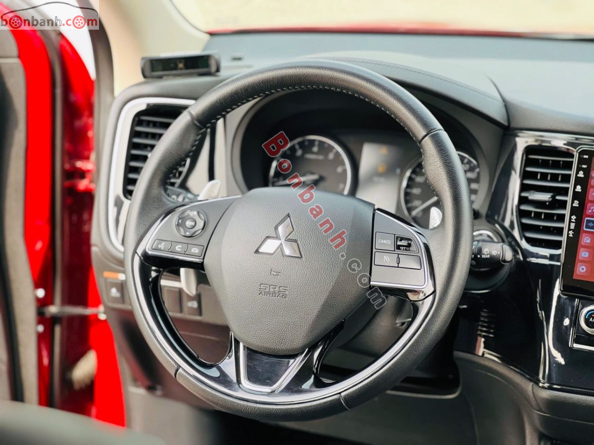 Bán ô tô Mitsubishi Outlander Premium 2.0 CVT - 2022 - xe cũ