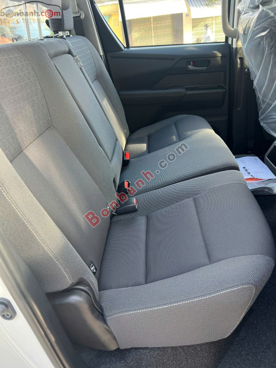 Bán ô tô Toyota Hilux Pro 2.8L 4x2 AT - 2026 - xe mới