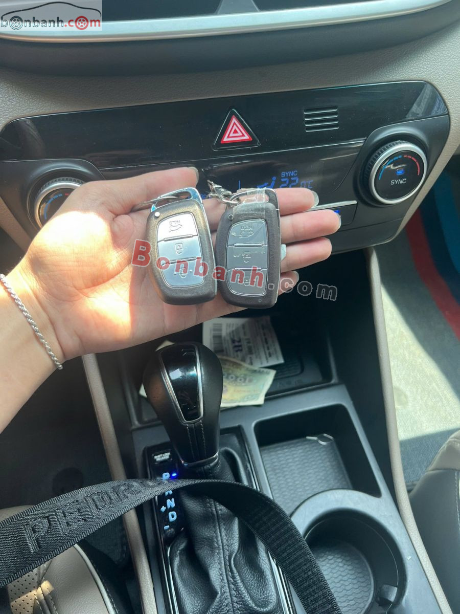 Bán ô tô Hyundai Tucson 2.0 AT CRDi - 2020 - xe cũ