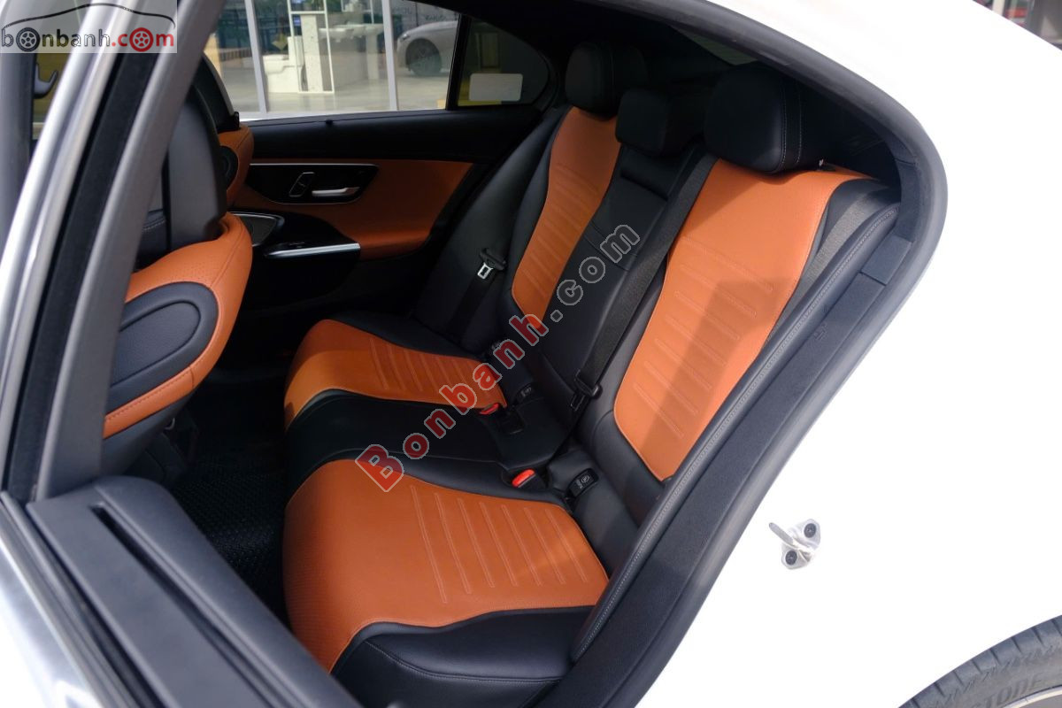 Bán ô tô Mercedes Benz C class C300 AMG - 2021 - xe cũ