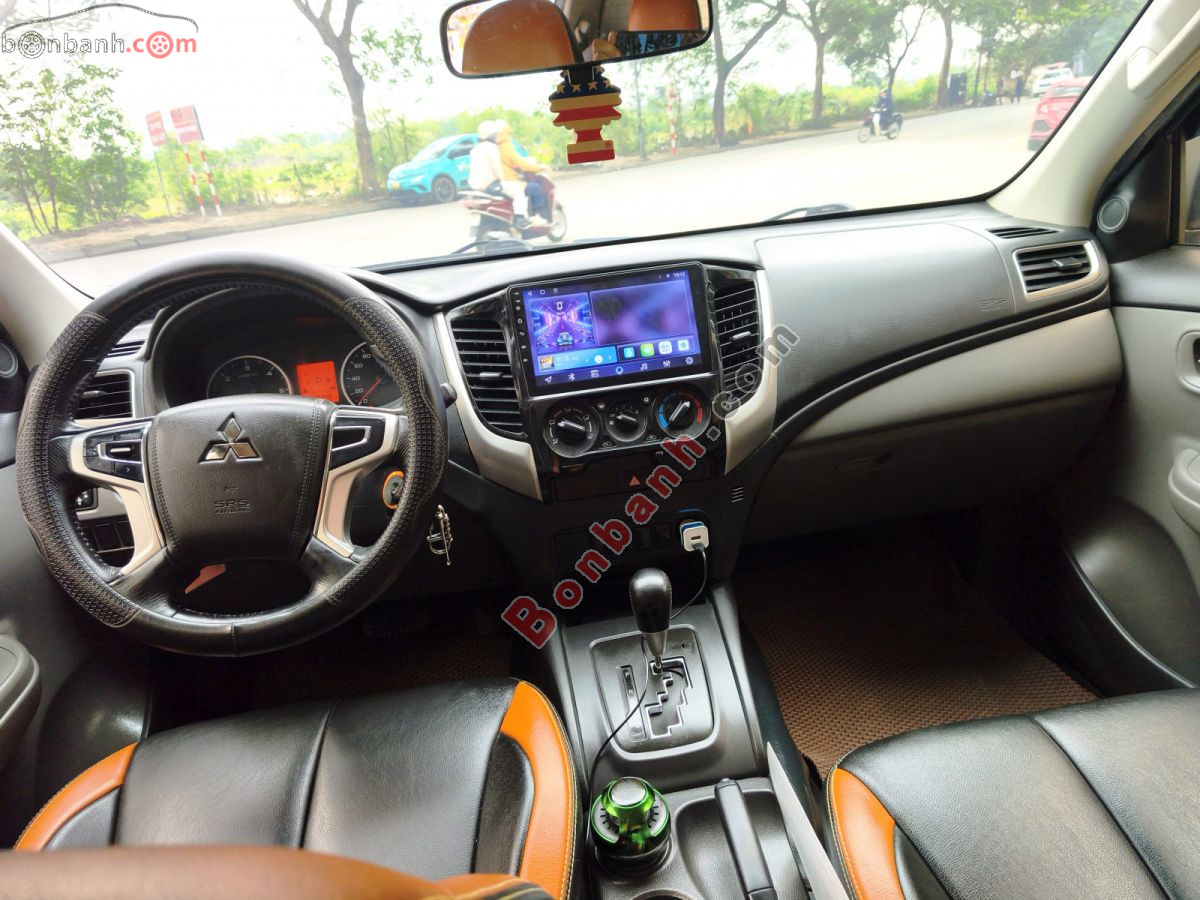 Bán ô tô Mitsubishi Triton 4x2 AT - 2018 - xe cũ