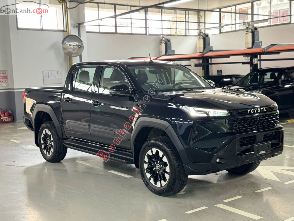 Bán ô tô Toyota Hilux Trailhunter 2.8L 4x4 AT - 2026 - xe mới