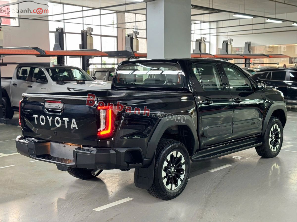 Bán ô tô Toyota Hilux Trailhunter 2.8L 4x4 AT - 2026 - xe mới