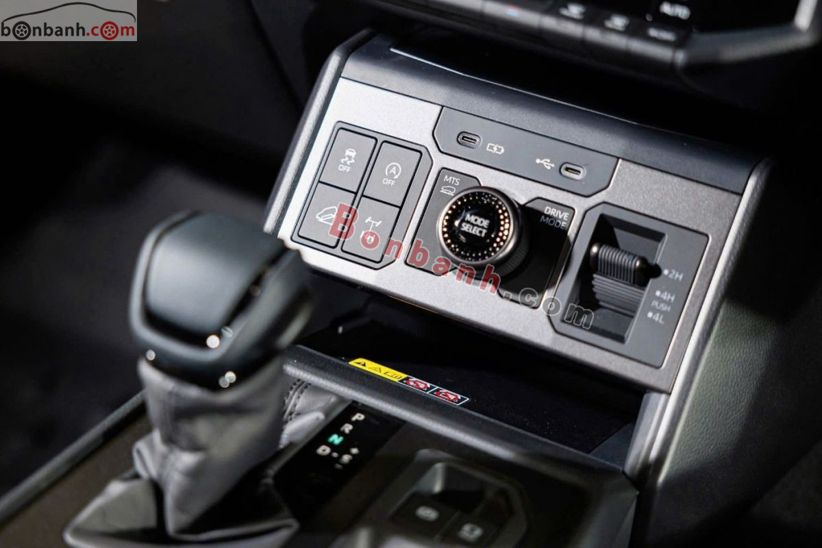 Bán ô tô Toyota Hilux Trailhunter 2.8L 4x4 AT - 2026 - xe mới