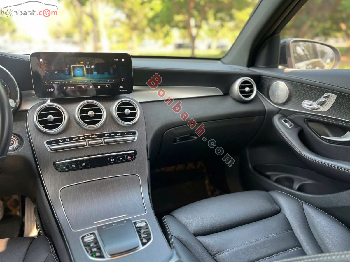Bán ô tô Mercedes Benz GLC 300 4Matic - 2020 - xe cũ