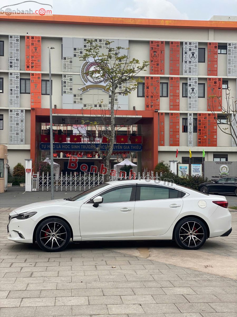 Bán ô tô Mazda 6 Premium 2.0 AT - 2017 - xe cũ