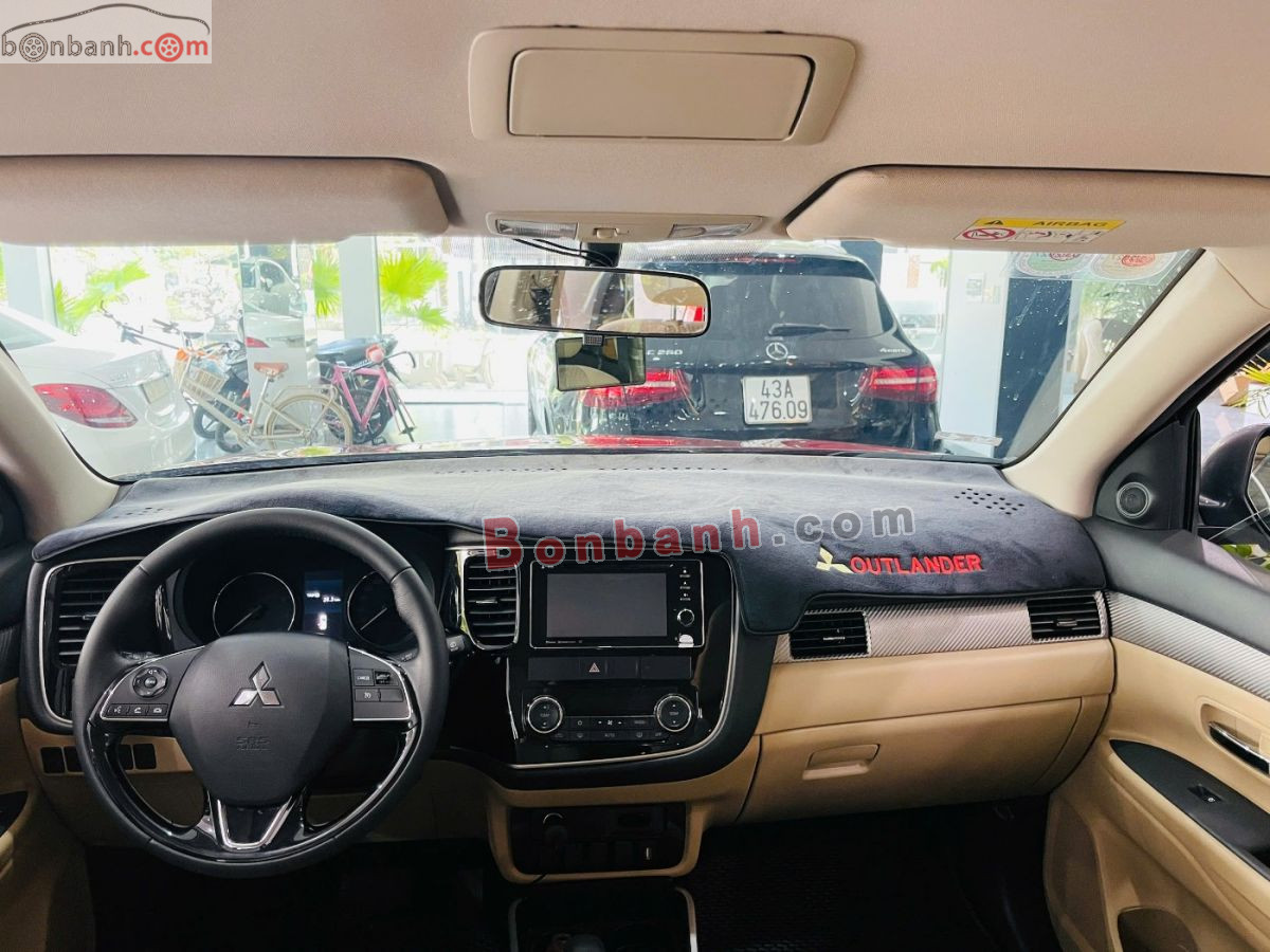 Bán ô tô Mitsubishi Outlander 2.0 CVT - 2018 - xe cũ