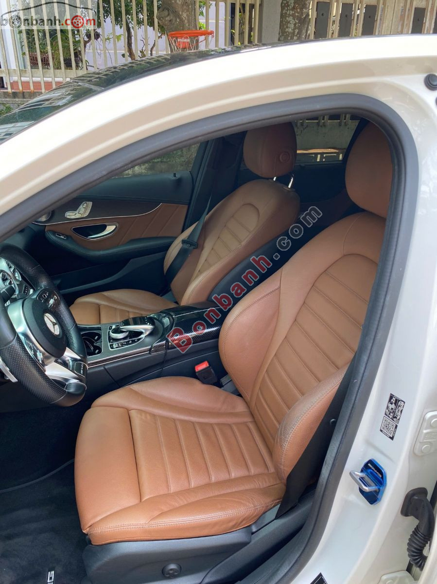 Bán ô tô Mercedes Benz C class C300 AMG - 2019 - xe cũ