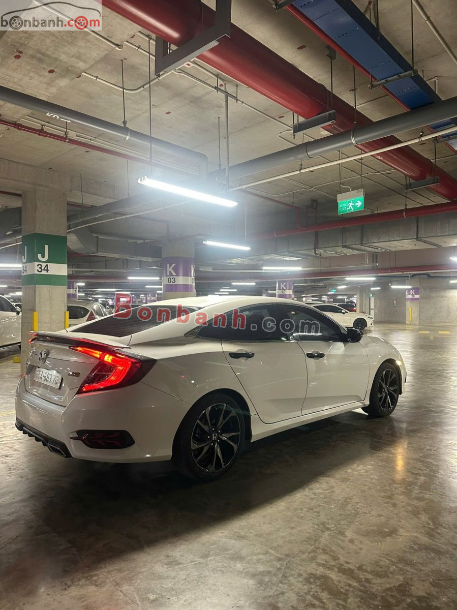 Bán ô tô Honda Civic RS 1.5 AT - 2019 - xe cũ