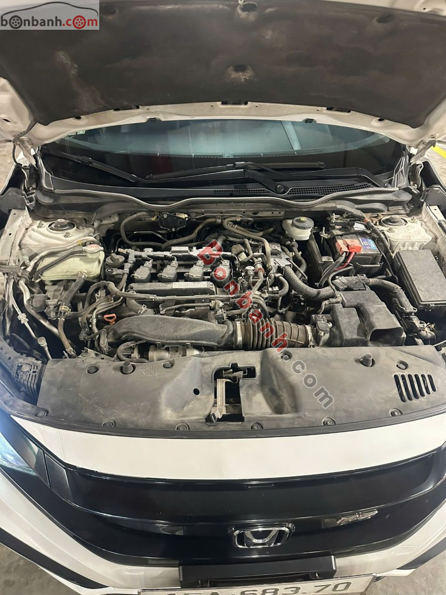 Bán ô tô Honda Civic RS 1.5 AT - 2019 - xe cũ