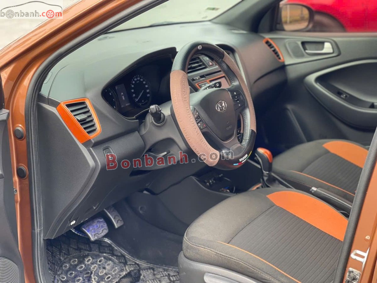 Bán ô tô Hyundai i20 Active 1.4 AT - 2015 - xe cũ