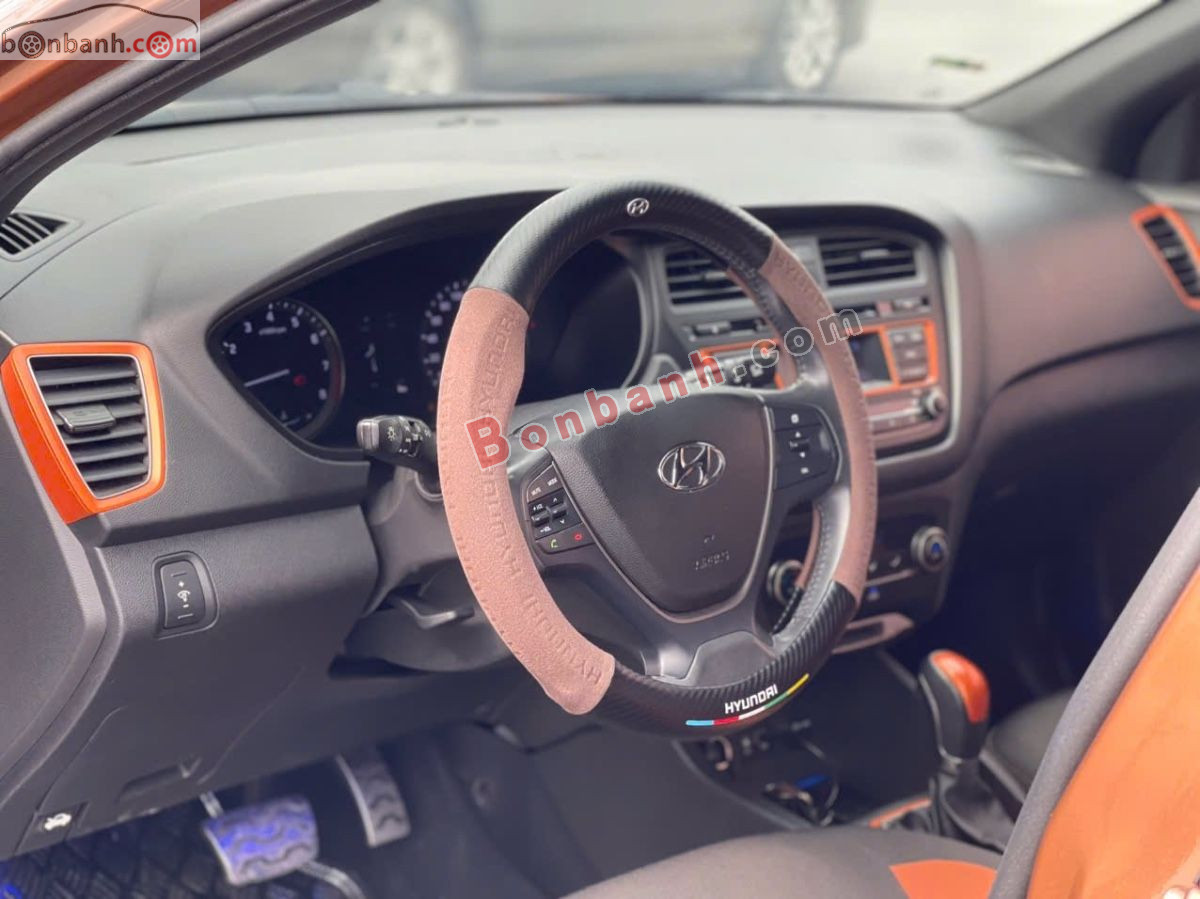 Bán ô tô Hyundai i20 Active 1.4 AT - 2015 - xe cũ