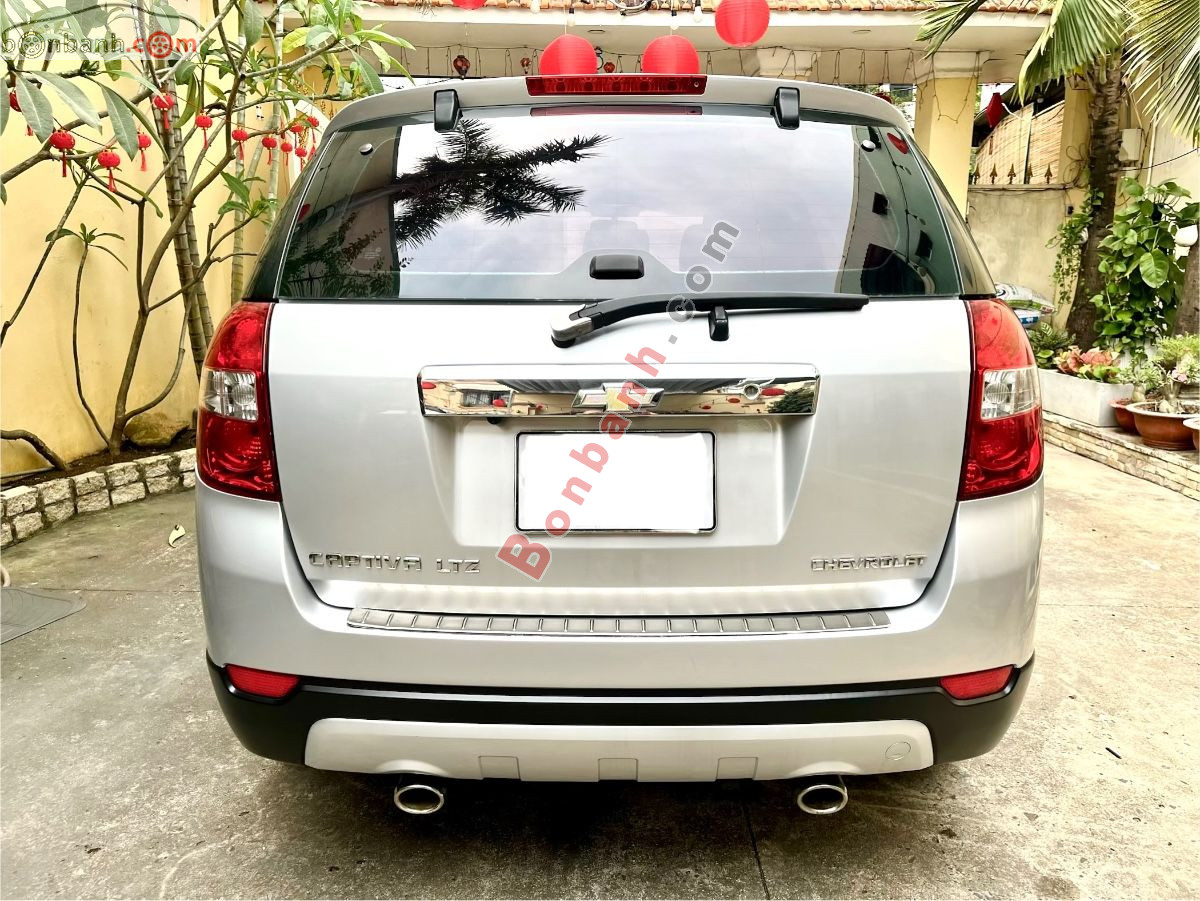 Bán ô tô Chevrolet Captiva LTZ 2.4 AT - 2013 - xe cũ