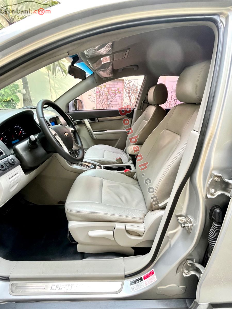 Bán ô tô Chevrolet Captiva LTZ 2.4 AT - 2013 - xe cũ