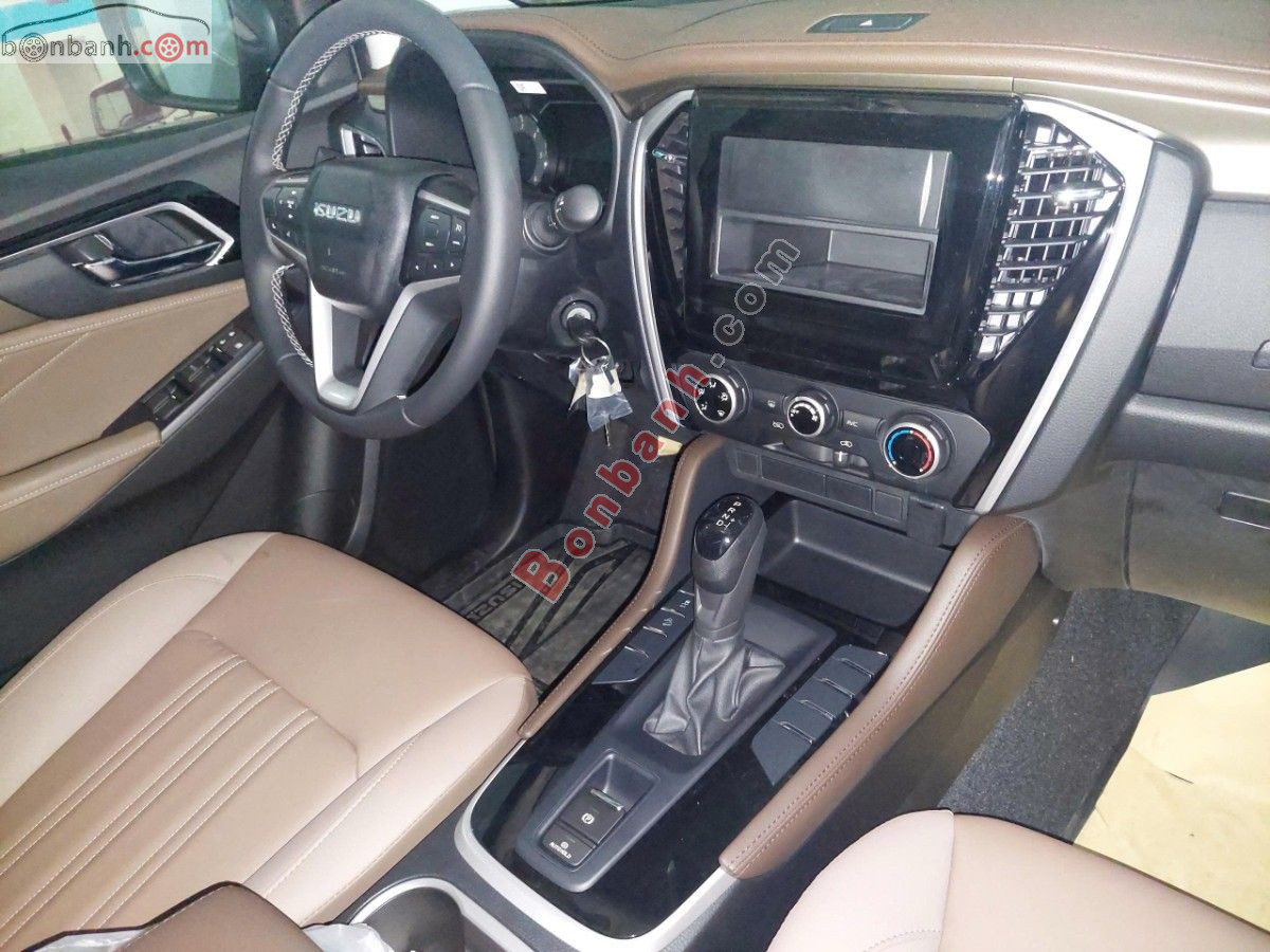 Bán ô tô Isuzu MU-X B7 Plus 1.9 4X2 AT - 2023 - xe mới