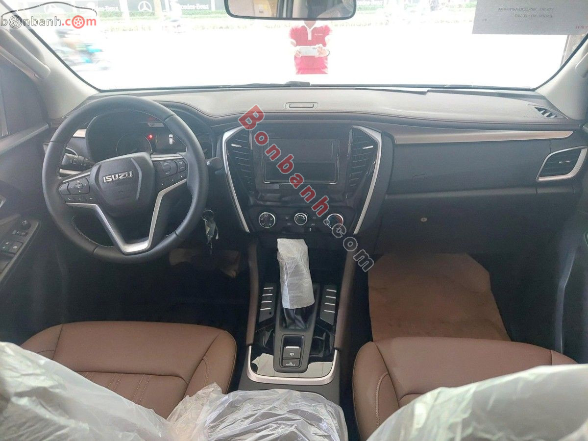 Bán ô tô Isuzu MU-X B7 Plus 1.9 4X2 AT - 2023 - xe mới
