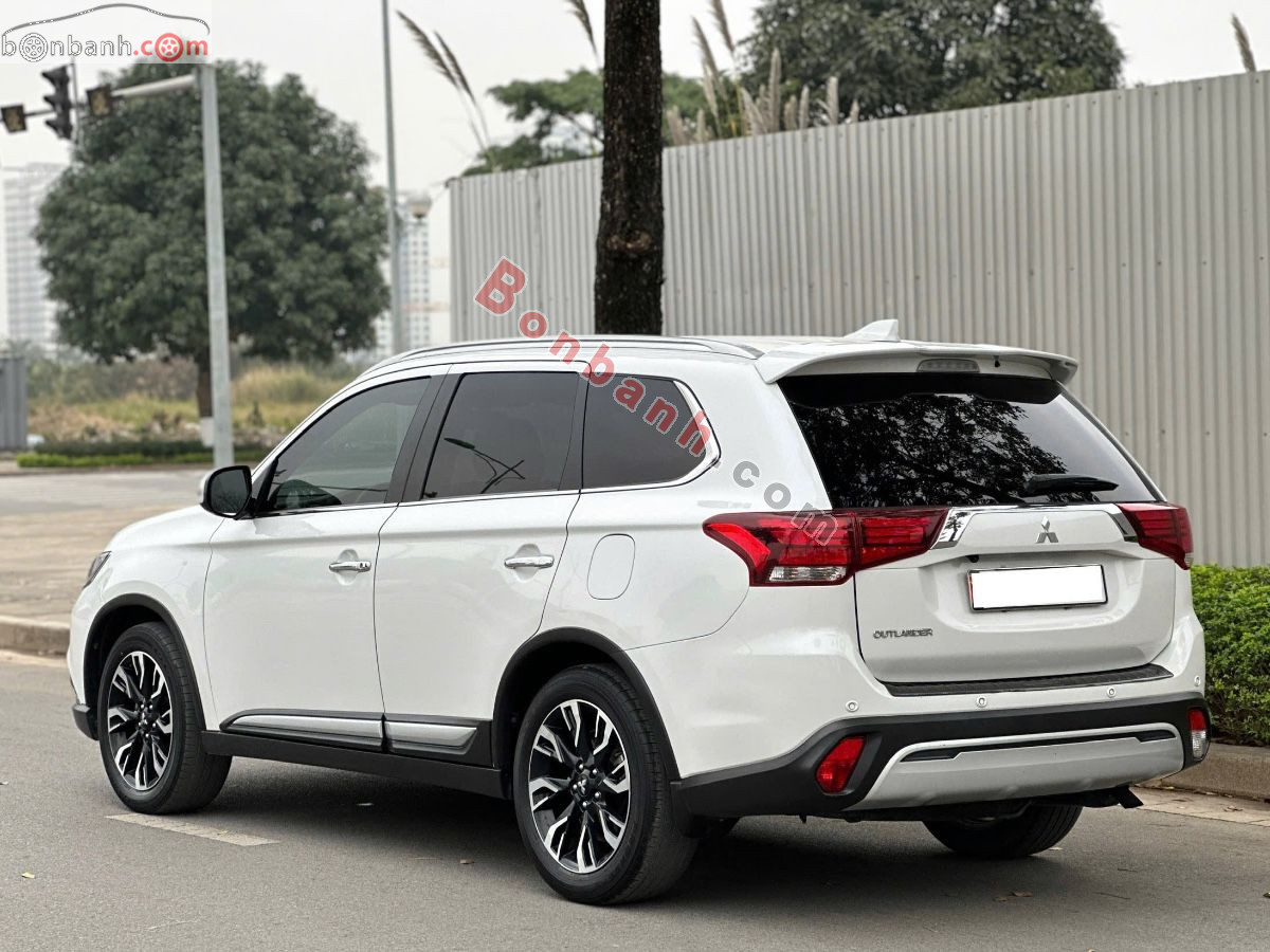 Bán ô tô Mitsubishi Outlander Premium 2.0 CVT - 2021 - xe cũ