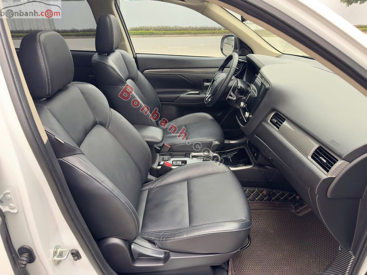 Bán ô tô Mitsubishi Outlander Premium 2.0 CVT - 2021 - xe cũ