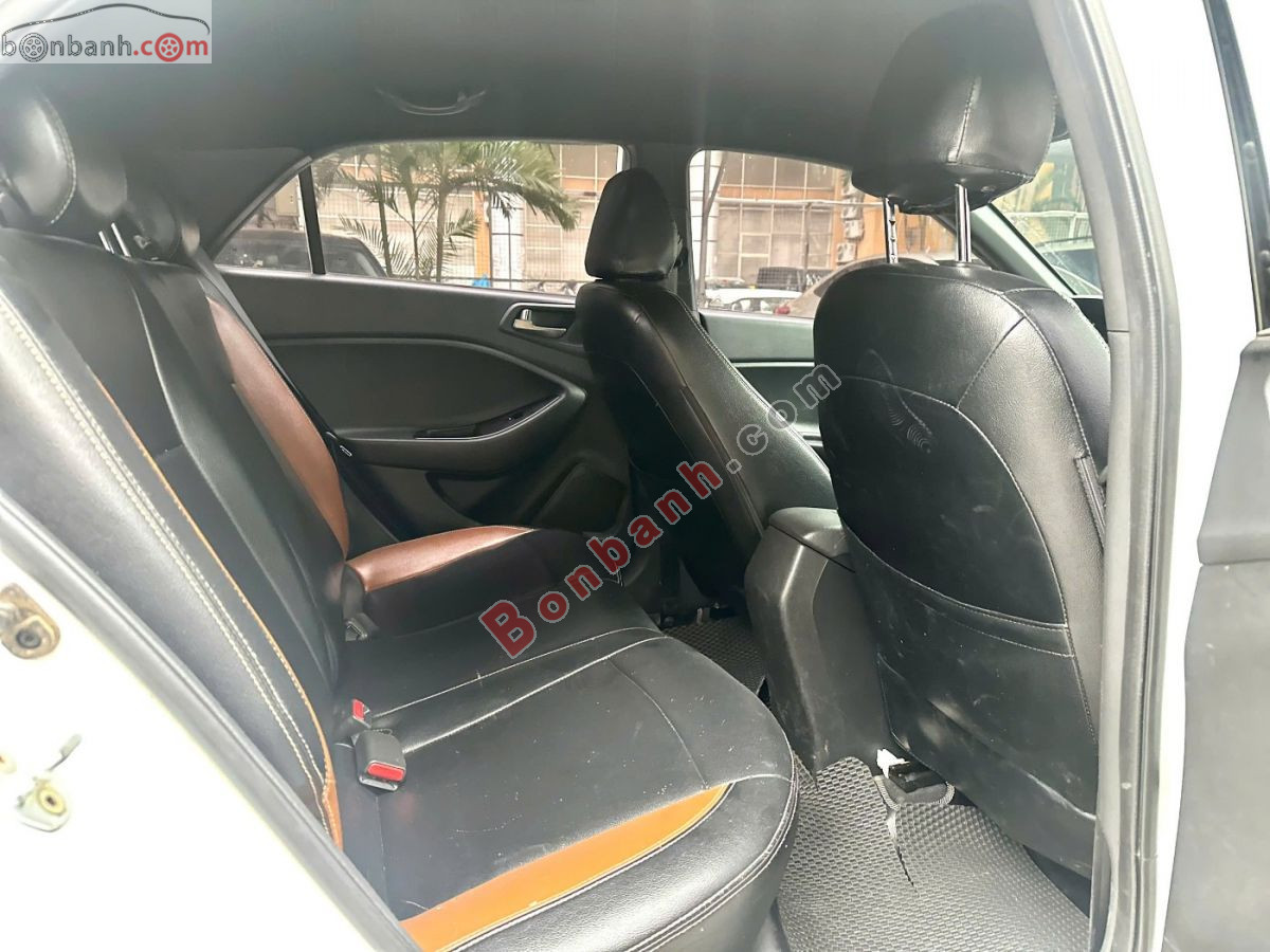 Bán ô tô Hyundai i20 Active 1.4 AT - 2015 - xe cũ