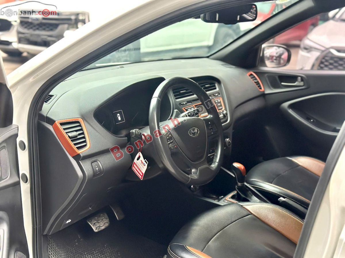 Bán ô tô Hyundai i20 Active 1.4 AT - 2015 - xe cũ