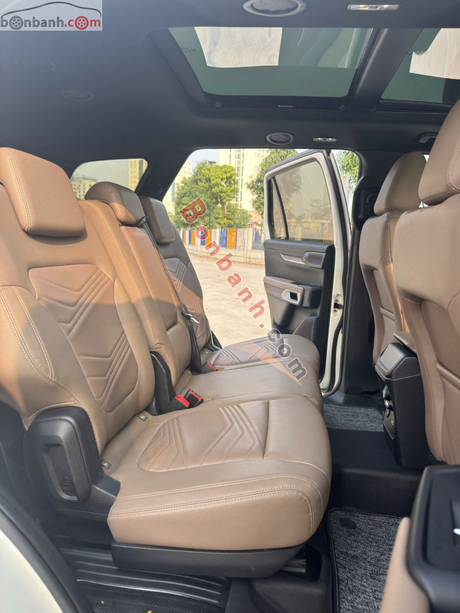 Bán ô tô Ford Everest Titanium 2.0L 4x2 AT - 2022 - xe cũ