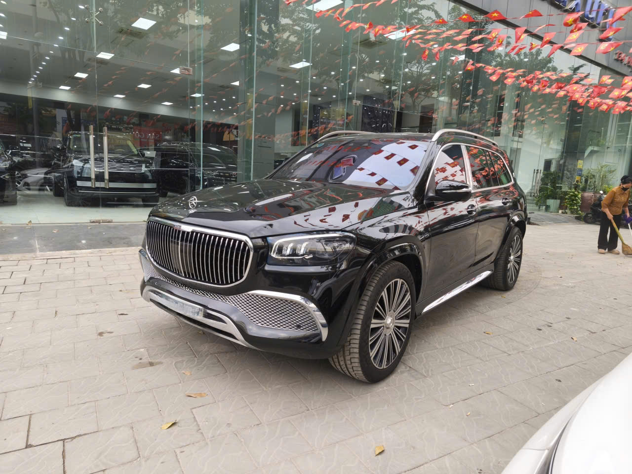 Bán Mercedes-Benz GLS480 Maybach năm sản xuất 2022,đăng ksy 2023 Cty Xe như mới