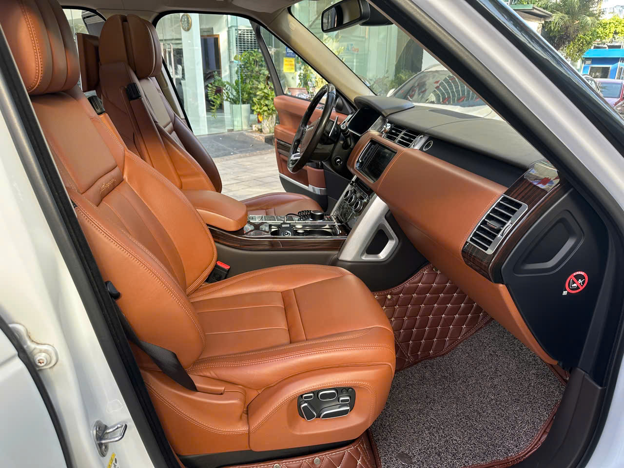 Bán LandRover Range Rover Autobiography LWB Black Edition  sản xuất 2015, màu trắng, nhập khẩu,