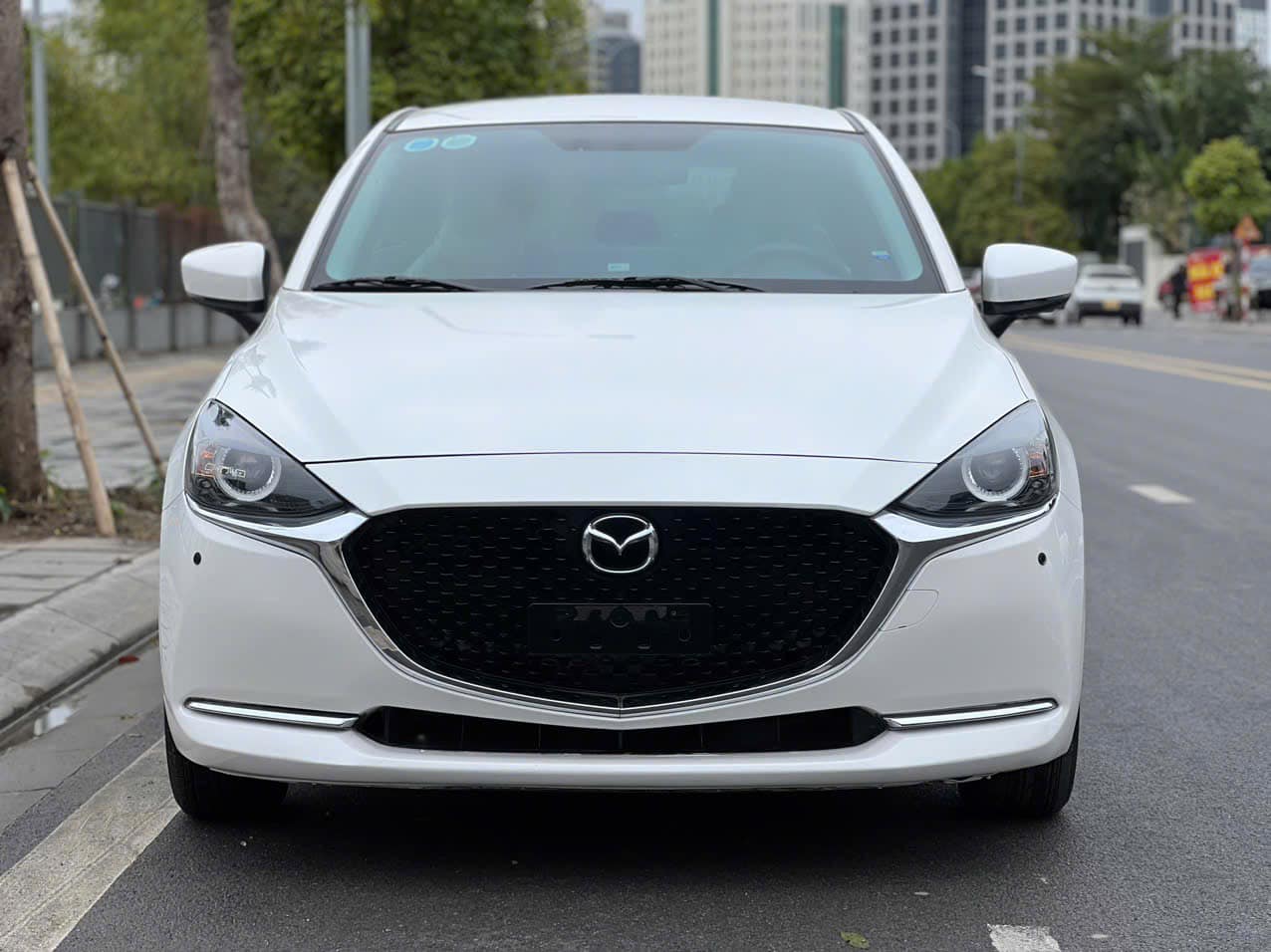 Cần bán xe Mazda Mazda 2 Sport Luxury sản xuất 2021, màu trắng