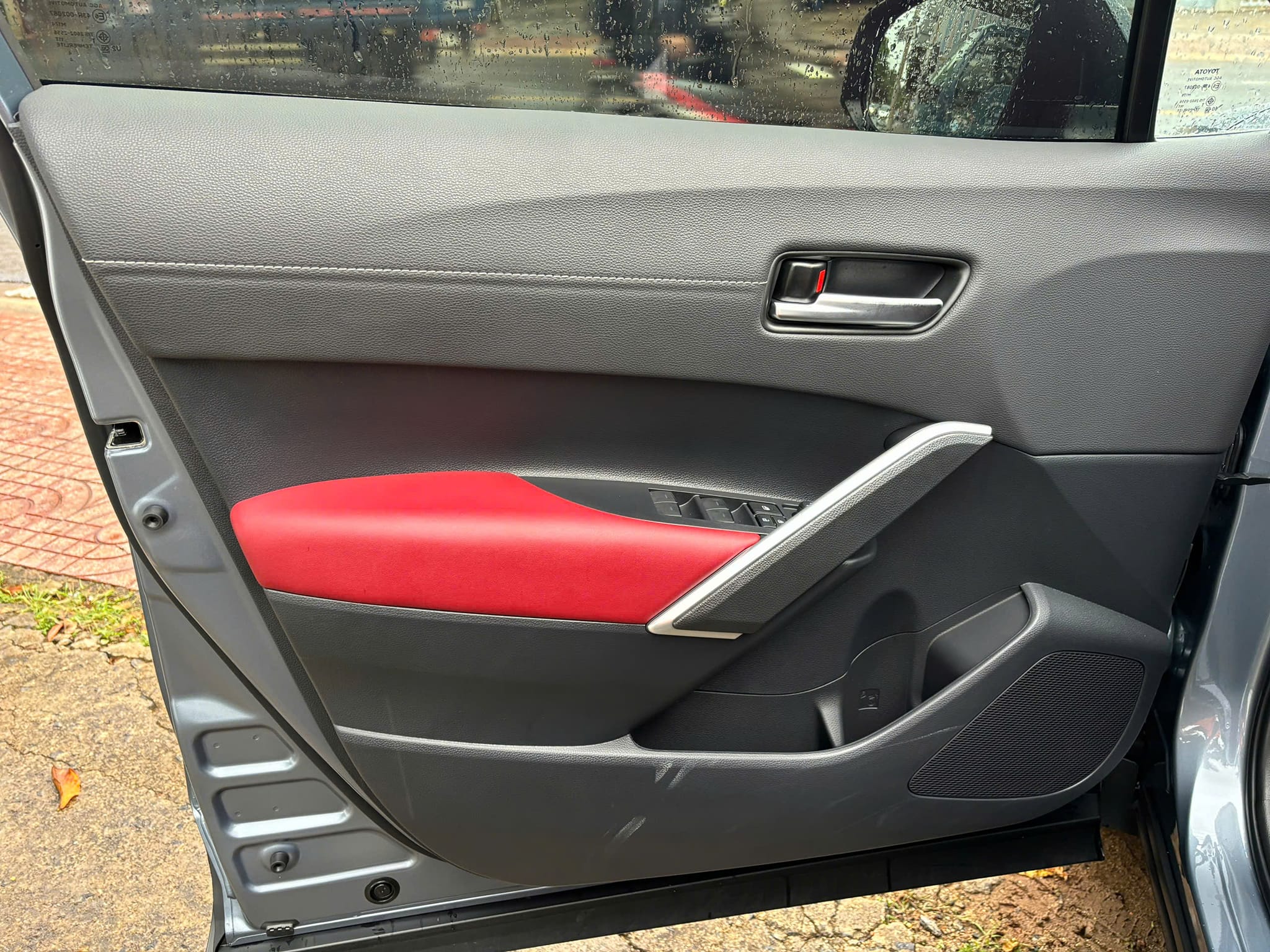 Bán Toyota Corolla Cross 1.8V sản xuất 2025, màu xanh lục, nhập khẩu