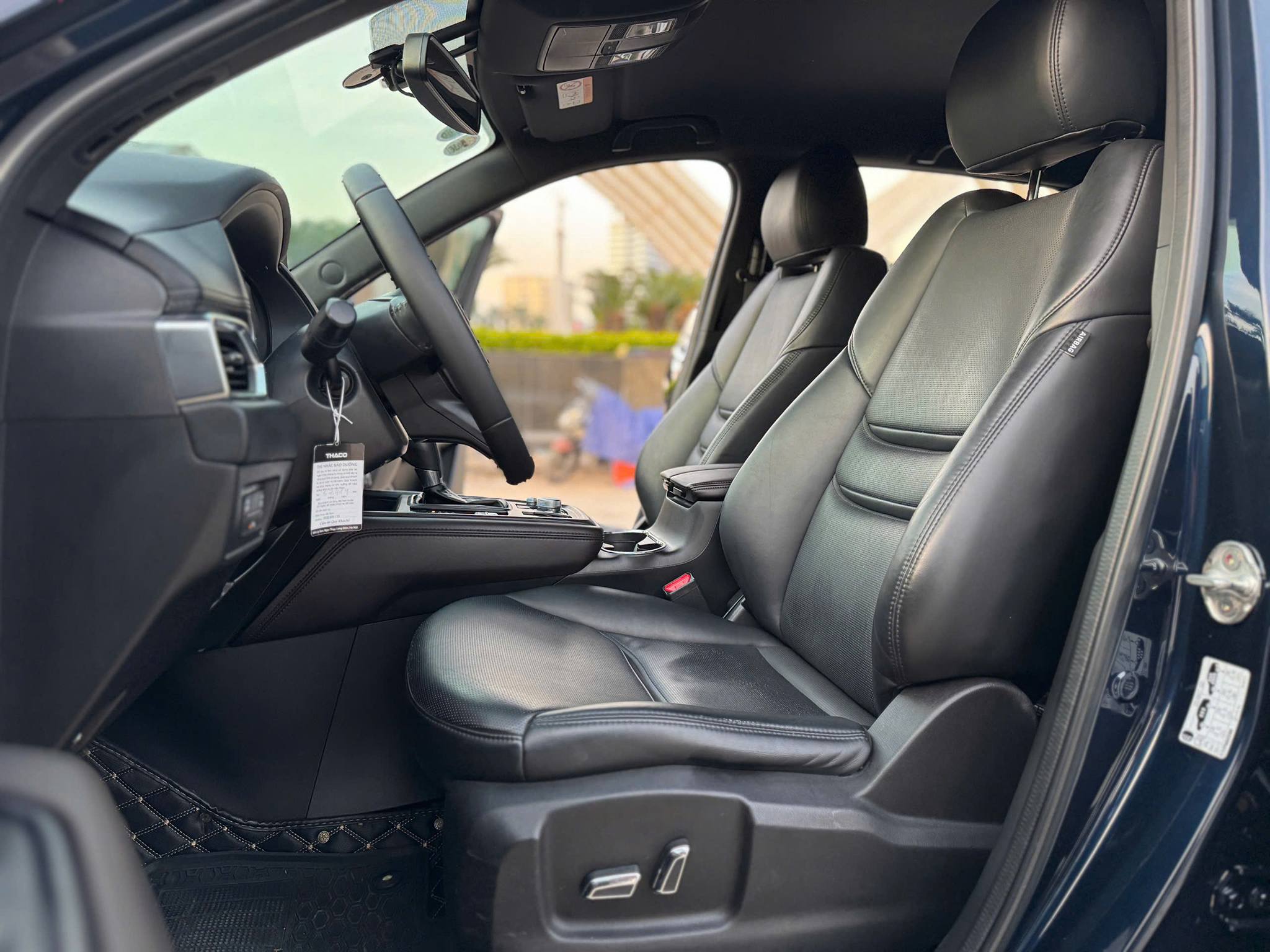 Bán xe Mazda CX 8 deluxe sản xuất năm 2021, màu đen