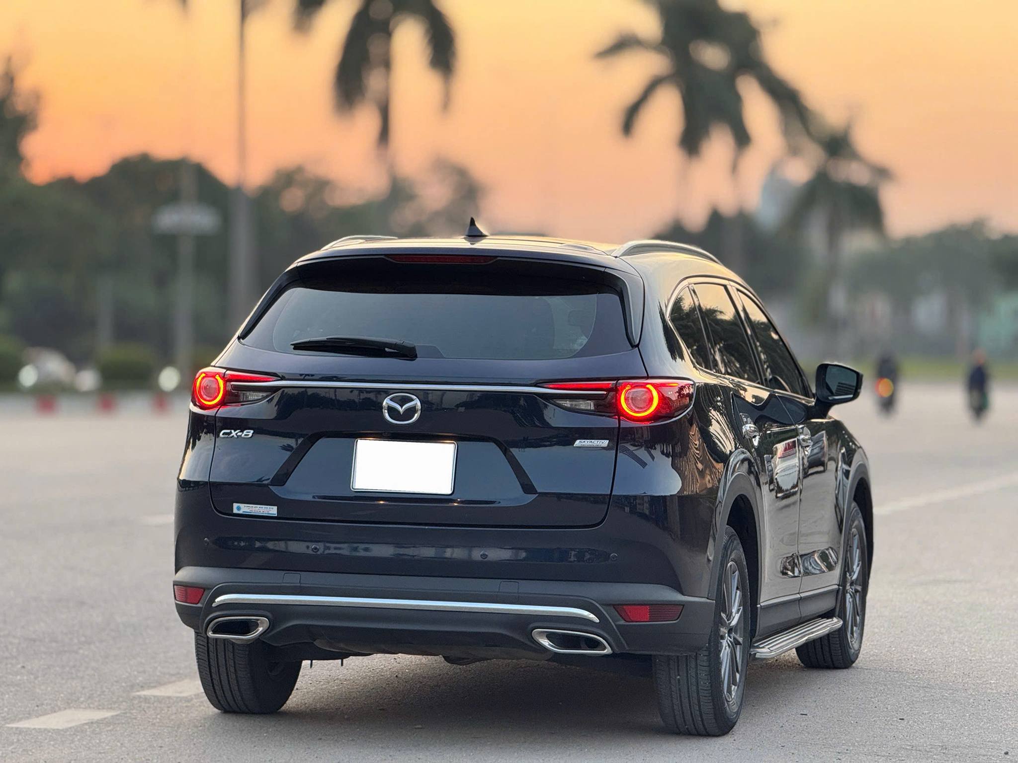 Bán xe Mazda CX 8 deluxe sản xuất năm 2021, màu đen