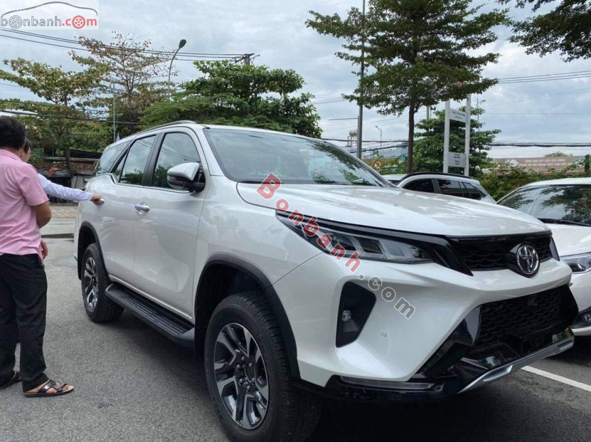 Bán ô tô Toyota Fortuner Legender 2.4L 4x2 AT - 2025 - xe mới