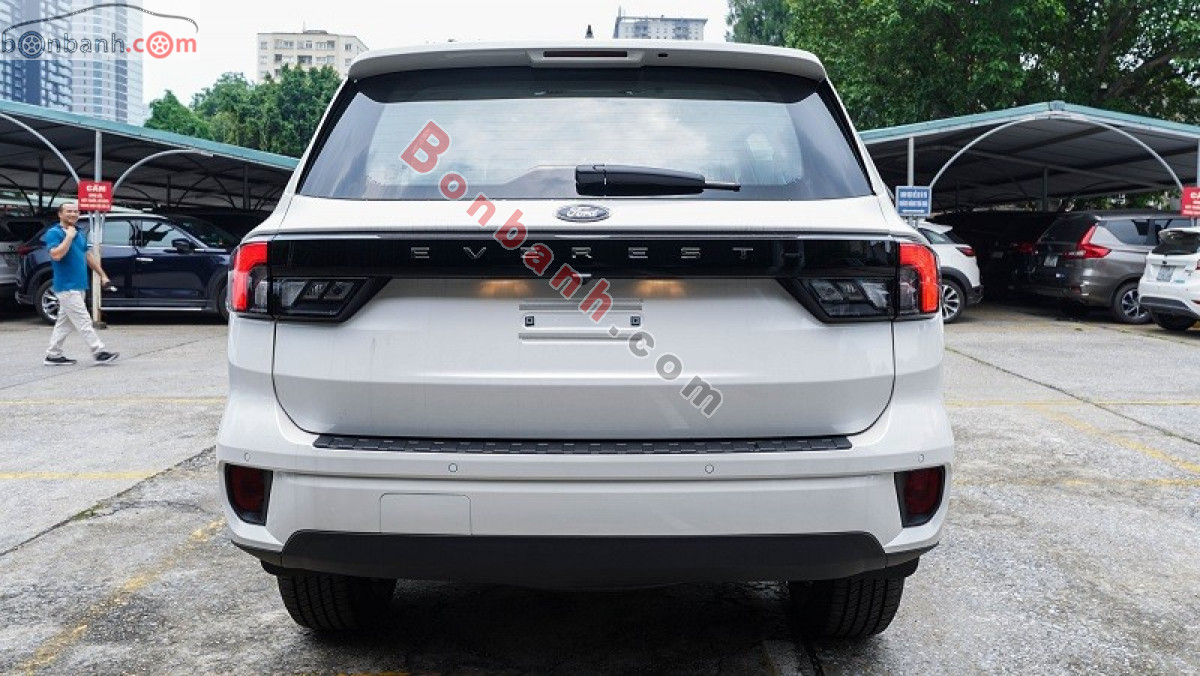 Bán ô tô Ford Everest Ambiente 2.0L 4x2 AT - 2026 - xe mới