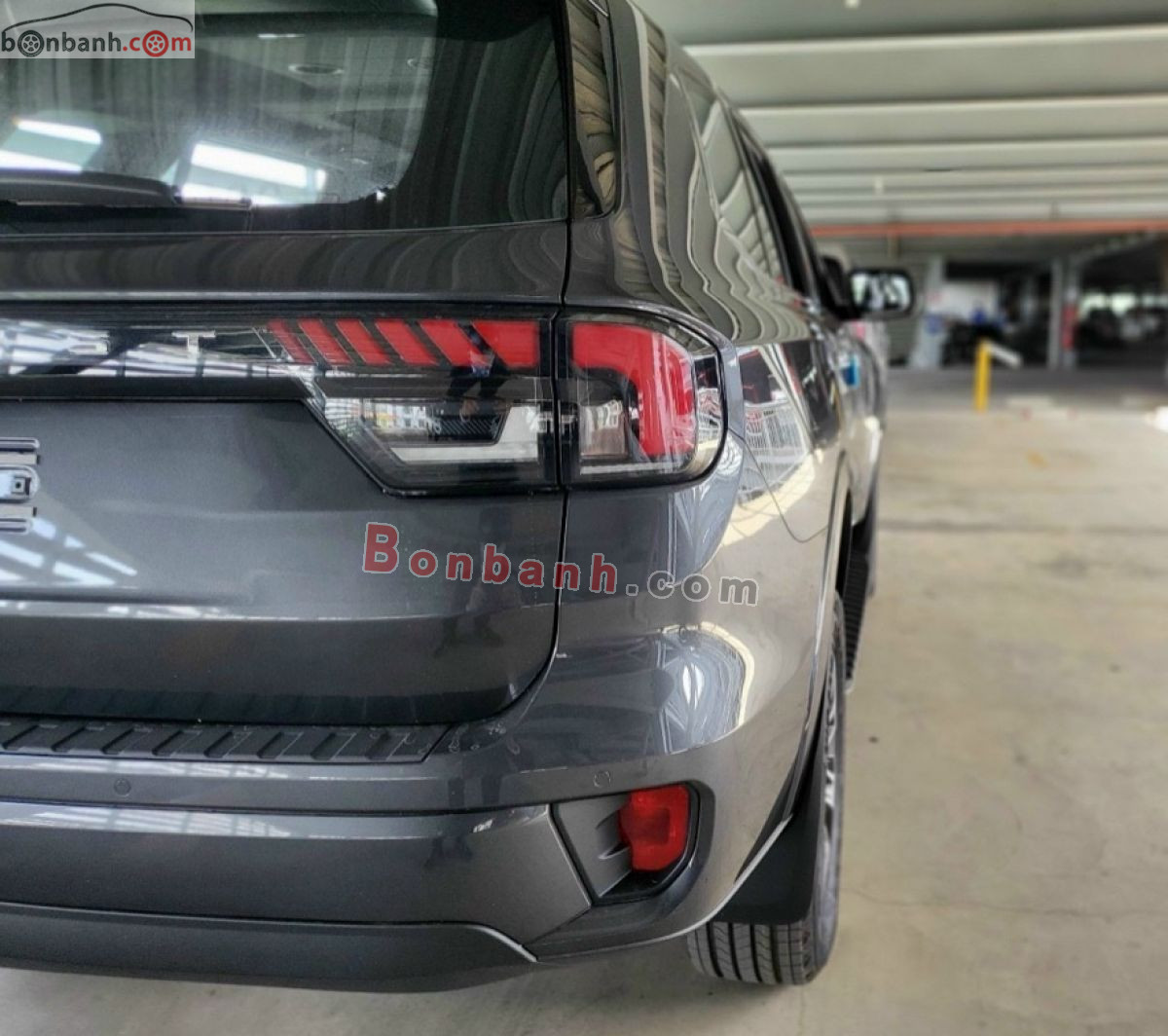 Bán ô tô Ford Everest Titanium 2.0L 4x2 AT - 2025 - xe mới