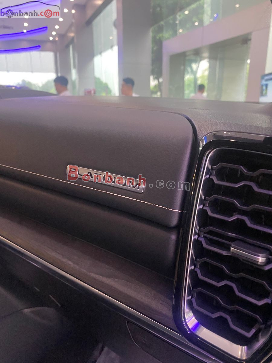 Bán ô tô Ford Everest Platinum 2.0L 4x4 AT - 2025 - xe mới