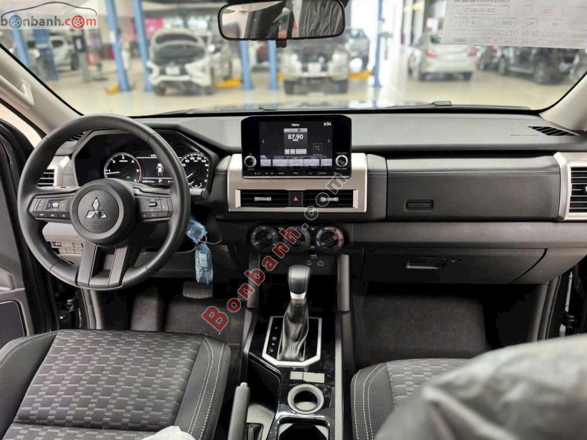 Bán ô tô Mitsubishi Triton GLX 2WD AT - 2026 - xe mới